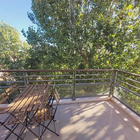 Moderne & Proche Commodites Apartament